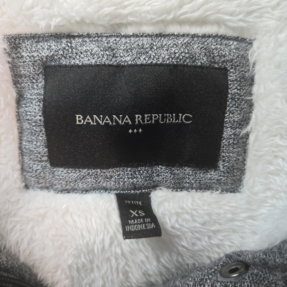 Banana Republic Heather Gray Vest with Faux Fur Hood Size XS - Picture 2 of 10